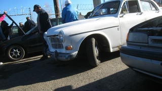 DOTS Volvo Amazon Looks Crusher In The Eye, Crusher Blinks First!